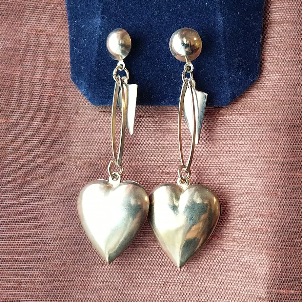 VINTAGE Heart dangle earrings punk inspired design